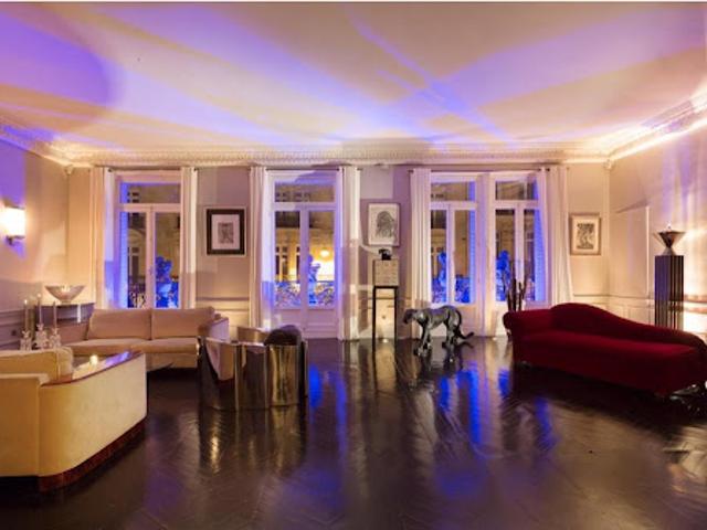 Location Appartement 5 pièces 215 m2 Paris 8ème