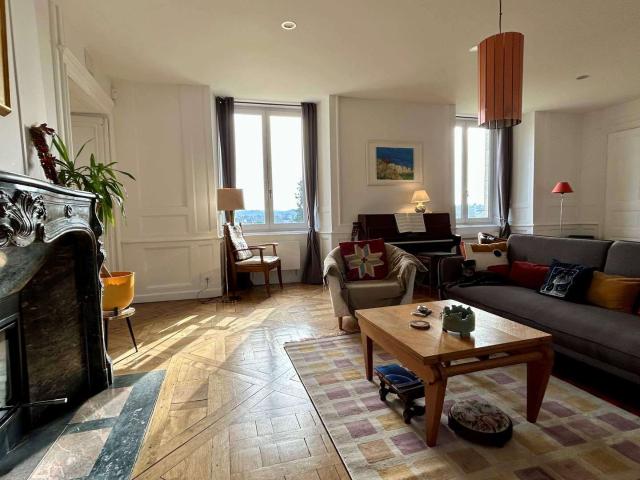Location appartement 5 pièces Château Gontier 53