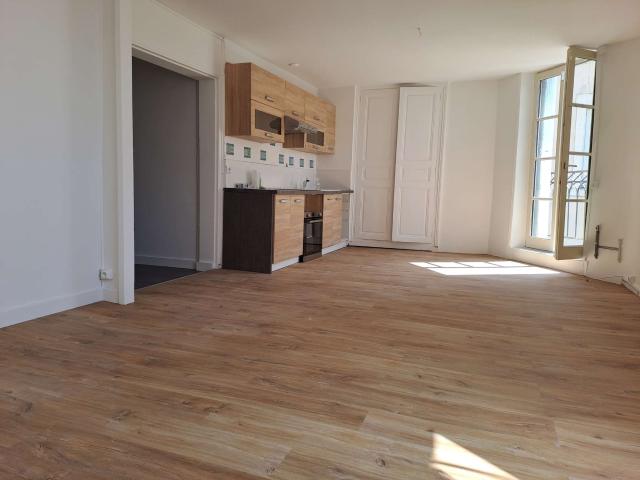 Location appartement 5 pièces Ingrandes le Fresne sur Loire 49