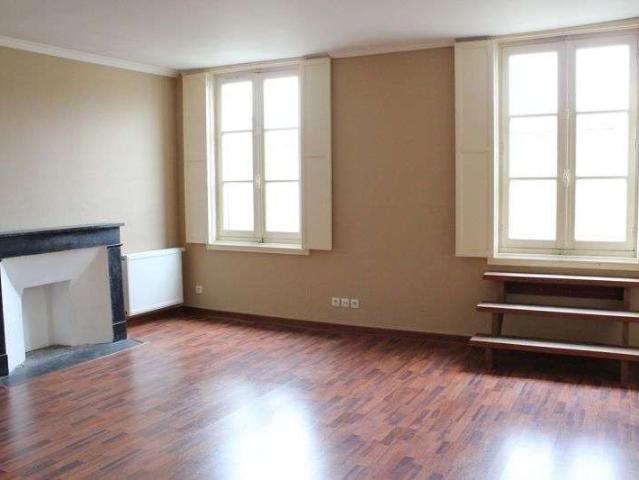 Location appartement 5 pièces Nantes Centre Ville 44