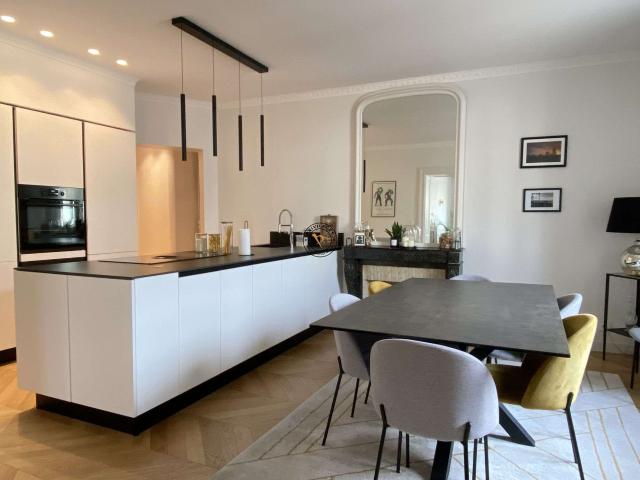 Location appartement 5 pièces Nantes Centre Ville 44