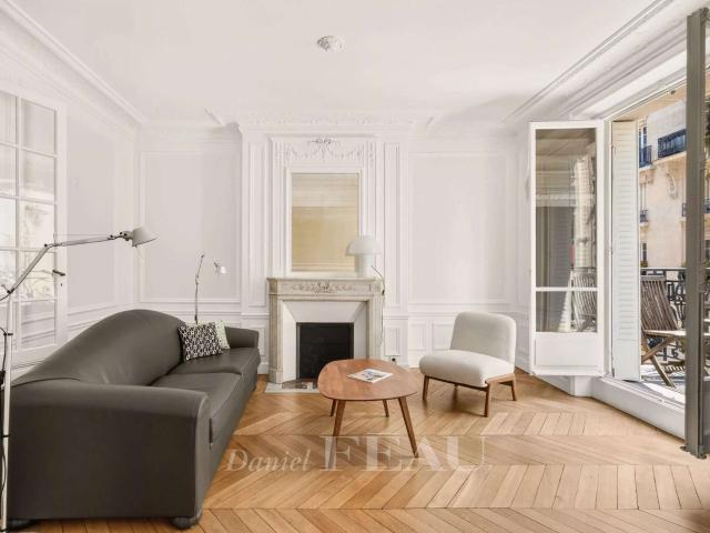 Location appartement 5 pièces Paris 7e 75