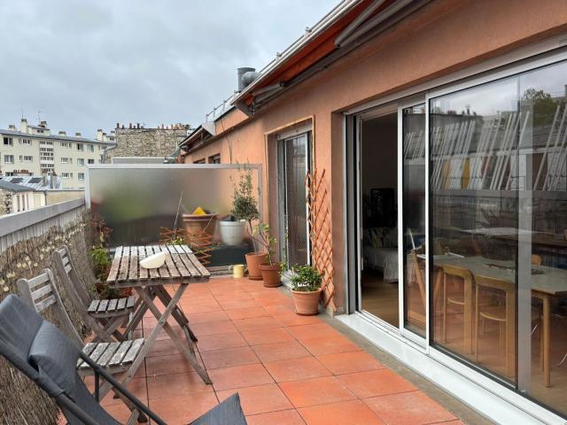 Location appartement, 60.03 m² T 3 à Paris 12, 2 450 €