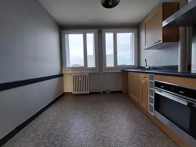 location appartement, 60.06 m² au dernier étage