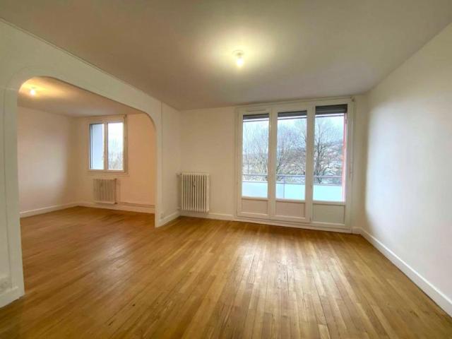 Location Appartement 60 m² à Miribel 815 ¤ CC /mois