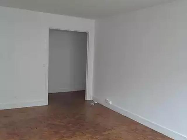 location appartement, 61.84 m² au dernier étage