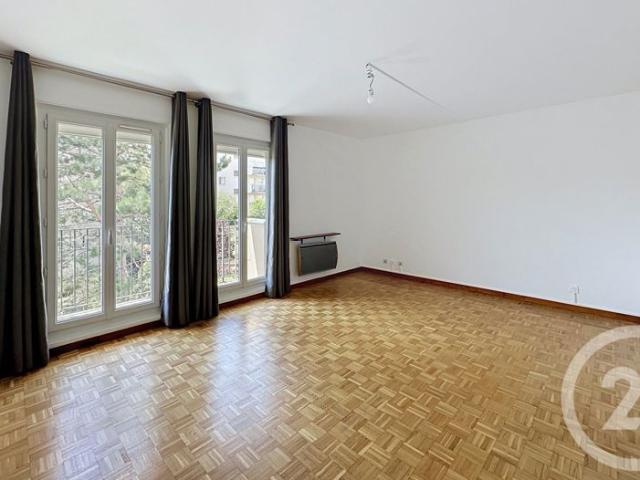 Location Appartement 61 m² à Thiais 1 295 ¤ CC /mois