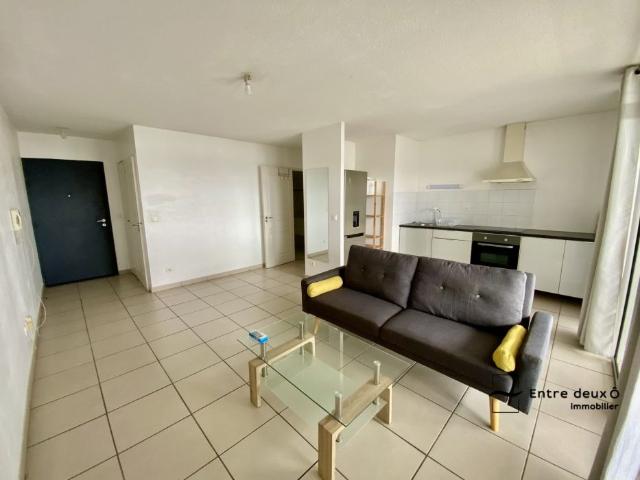 Location Appartement 62.00m² 3 pièces Fort de france