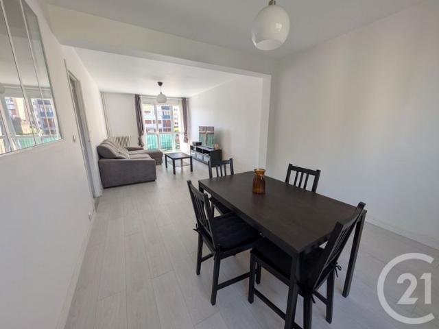 Location Appartement 67 m² à Beauvais 840 ¤ CC /mois