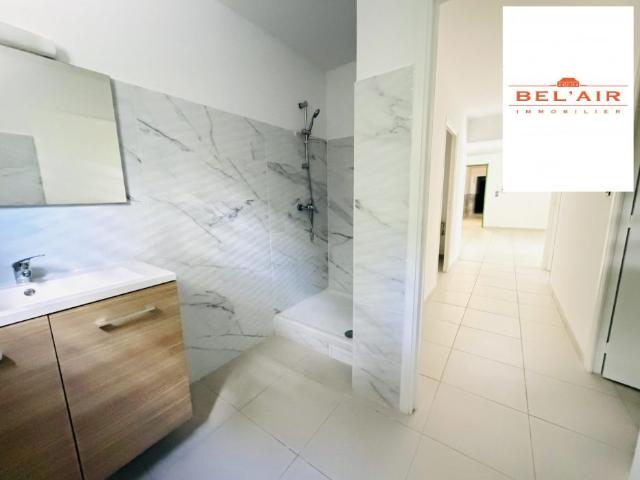Location Appartement 64.64m² 3 pièces Fort de france