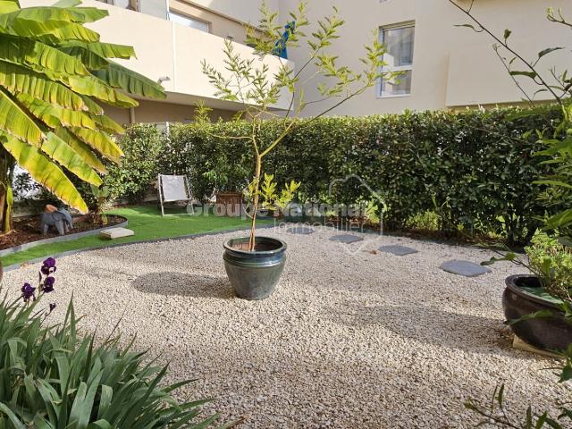 Location appartement 66.4 m², Nimes 30900 Gard