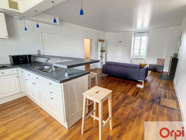 Location appartement, 66.59 m² T 3 à Montluçon, 550 €