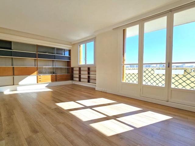 Location appartement, 66.72 m² T 3 à Vanves, 1 827 €