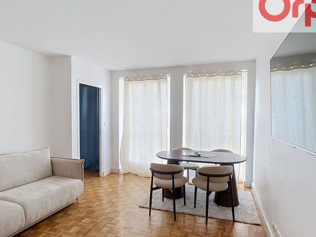 Location appartement, 68.58 m² T 3 à Choisy le Roi, 1 450 €