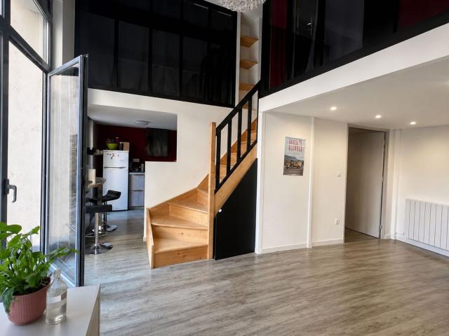 Location appartement, 68.6 m² T 3 à Lyon 3, 1 295 €