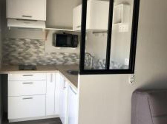 location appartement 690 rue de la vieille pos 1 pièce 20 m2 herault 34000 645 €