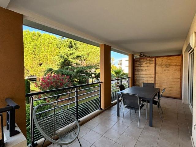 Location appartement, 69.48 m² T 3 à Fréjus, 1 270 €