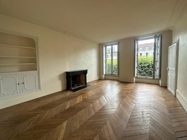 Location Appartement 6 pièces 122 m2 Versailles