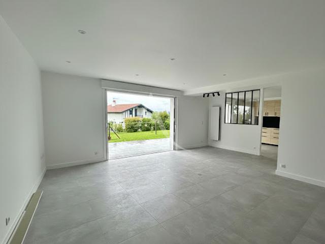 Location Appartement 6 pièces 123.02 m2 Bidart