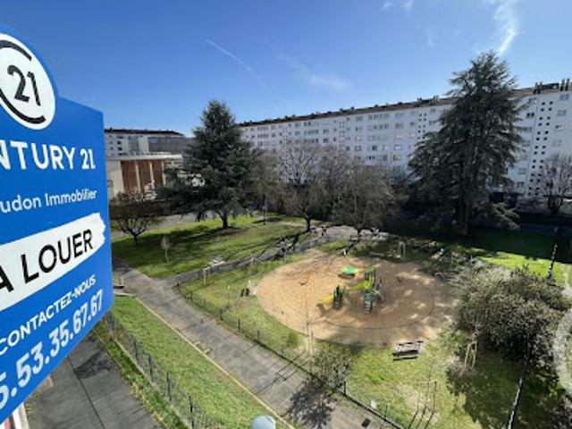 Location Appartement 6 pièces 126.8 m2 Perigueux