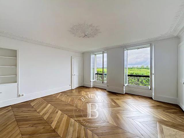 Location Appartement 6 pièces 127.79 m2 Saint Germain en Laye
