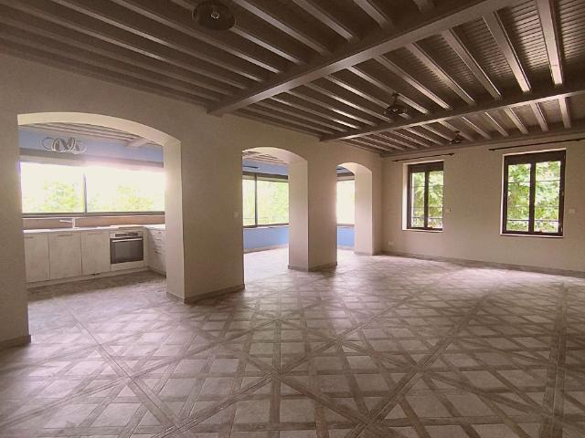 Location Appartement 6 pièces 135m²