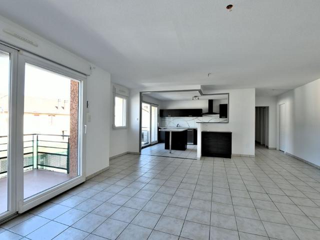Location Appartement 6 pièces 136m² GOLBEY 88190