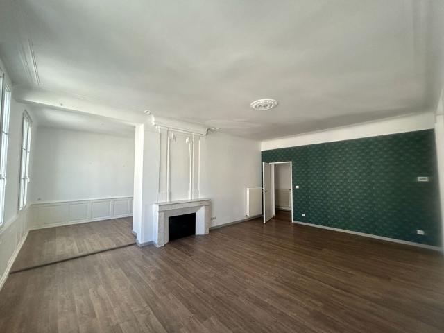 Location Appartement 6 pièces 137m²