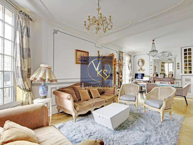 Location Appartement 6 pièces 150 m2 Colombes