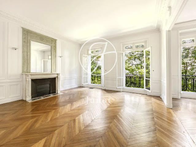 Location Appartement 6 pièces 182.41 m2 Paris 16ème