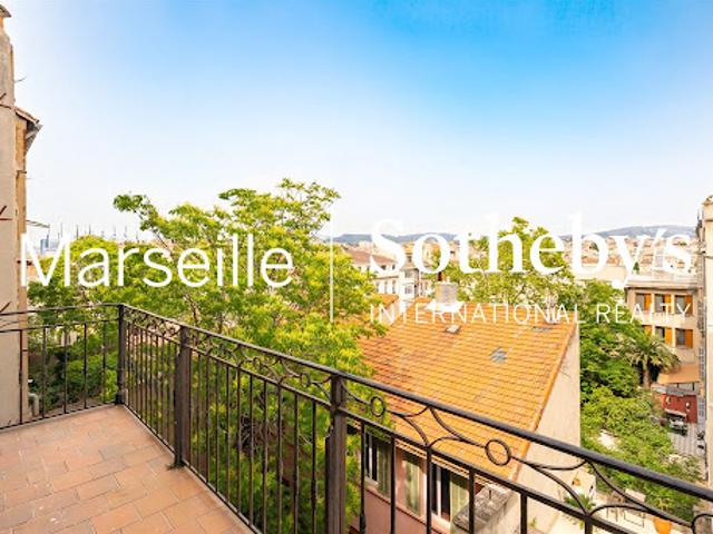 Location Appartement 6 pièces 194 m2 Marseille 6ème