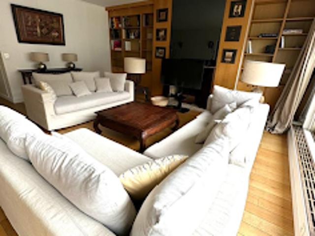 Location Appartement 6 pièces 203 m2 Paris 16ème
