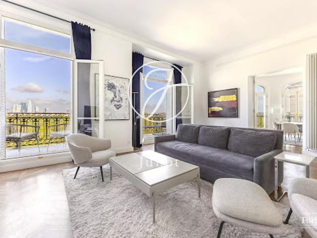Location Appartement 6 pièces 205.37 m2 Paris 16ème