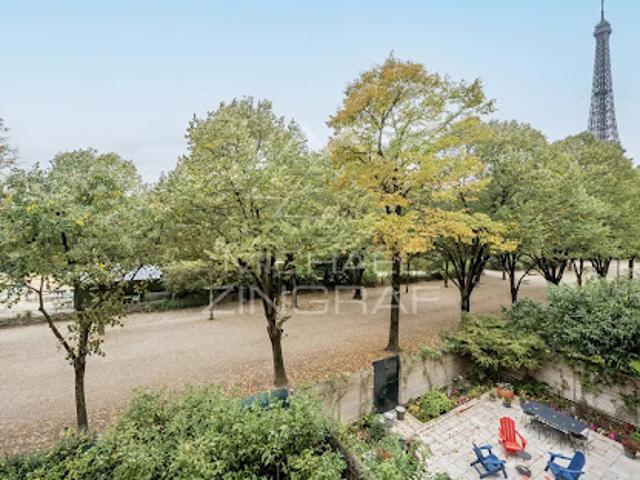 Location Appartement 6 pièces 218 m2 Paris 7ème