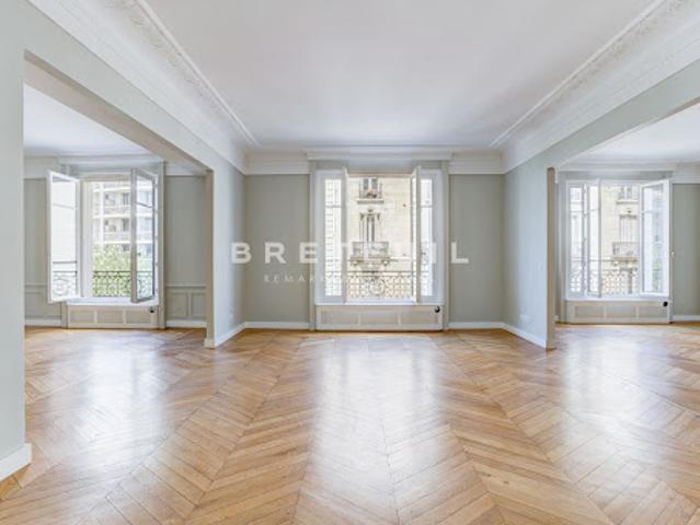 Location Appartement 6 pièces 237.2 m2 Paris 16ème