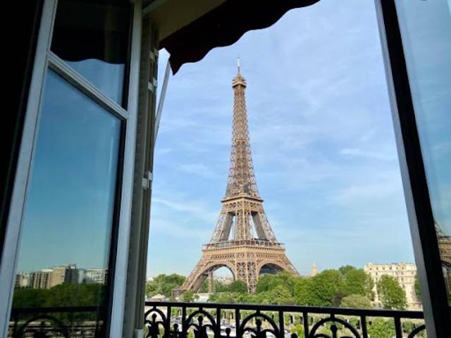 Location Appartement 6 pièces 300 m2 Paris 7ème