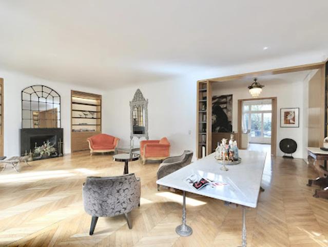 Location Appartement 6 pièces 310 m2 Paris 16ème