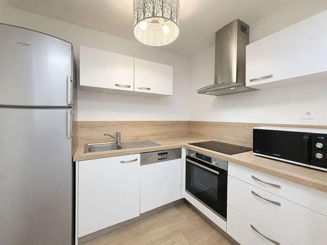 Location appartement 6 pièces Laval Hilard 53
