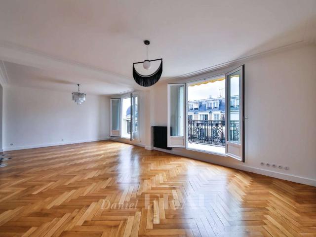 Location appartement 6 pièces Paris 17e 75