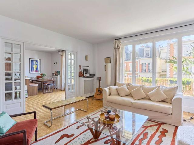 Location appartement 6 pièces Paris 16e 75