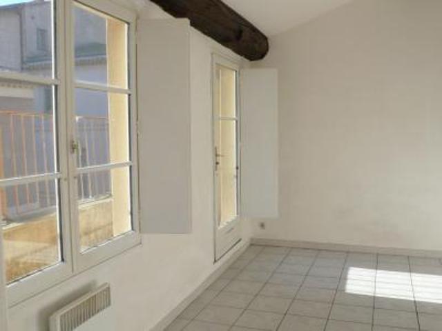 location appartement 6 rue courtieu 1 pièce 20 m2 gard 30900 432 €