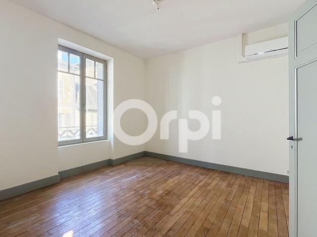 Location appartement, 70.5 m² T 3 à Brive la Gaillarde, 700 €
