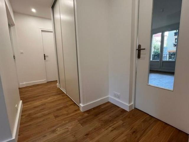 Location appartement, 74.46 m² T 3 à Issy les Moulineaux, 2 000 €