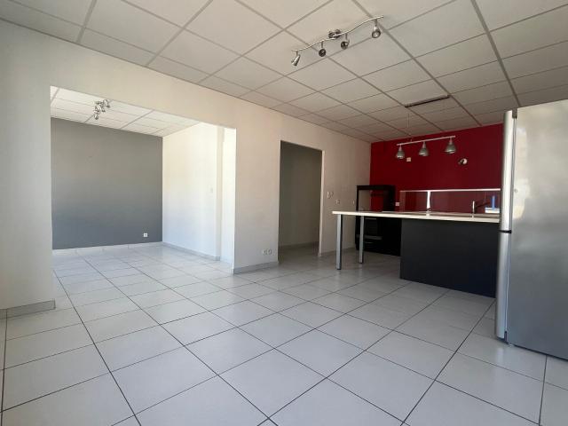 Location appartement, 74.63 m² T 4 à Saint Laurent sur Saône, 720 €