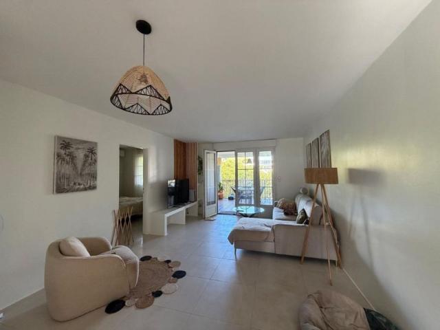Location Appartement 74.05m² 3 pièces Fort de france