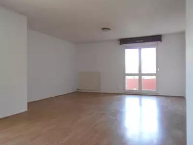 location appartement, 78.69 m² au dernier étage terrasse