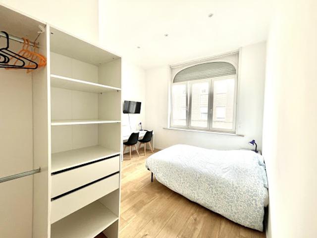 Location Appartement 7 pièces 13.16 m2 Lille