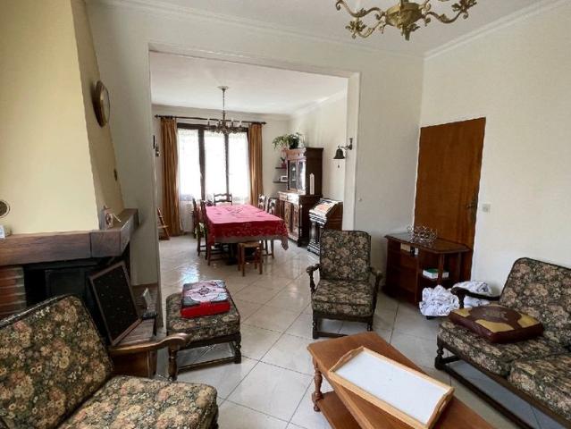 Location Appartement 7 pièces 12m²