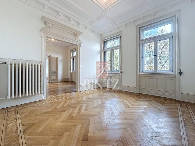 Location Appartement 7 pièces 220m² STRASBOURG 67000