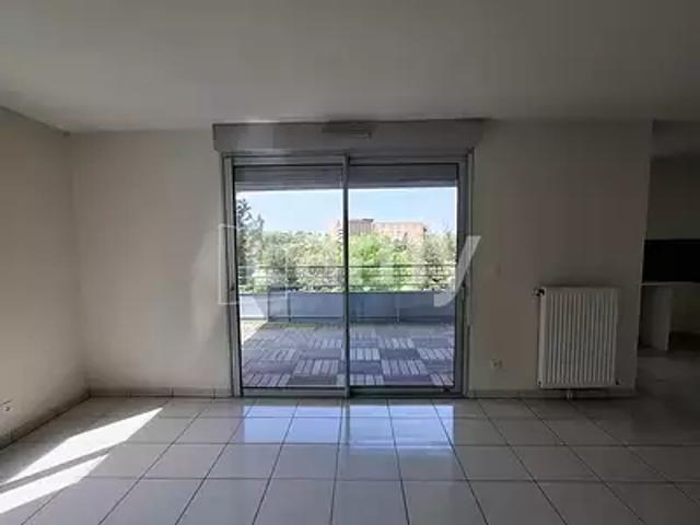location appartement, 81.53 m² parking